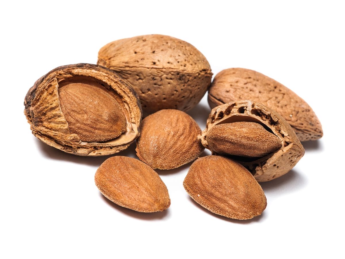 Snacking on Almonds May Help Improve Endothelial Function and Lower Bad